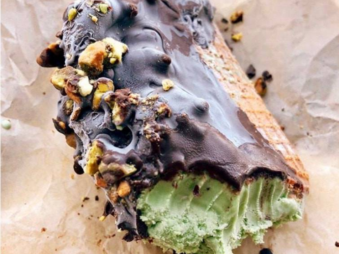 {{brizy_dc_image_alt imageSrc=